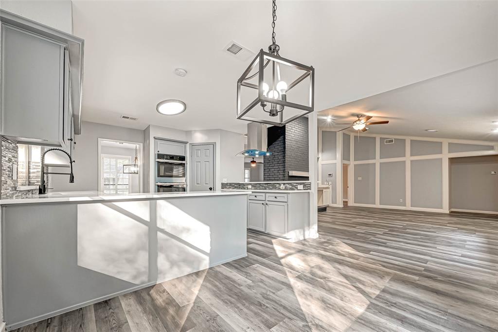 3022 Falling Brook Drive, Kingwood, Texas image 9