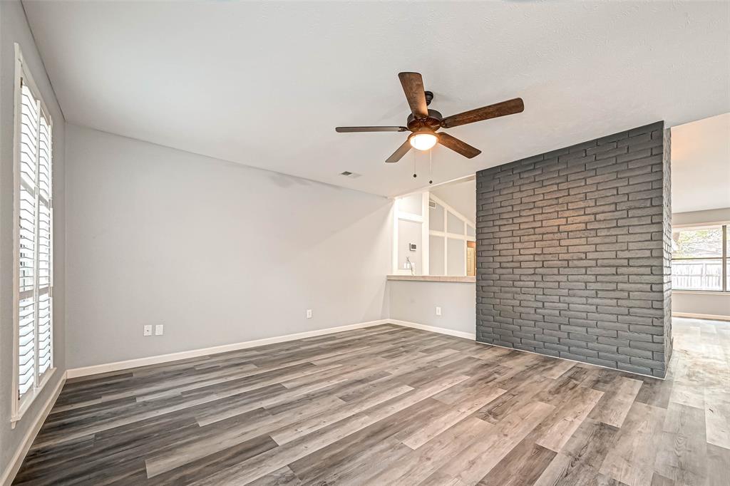 3022 Falling Brook Drive, Kingwood, Texas image 21