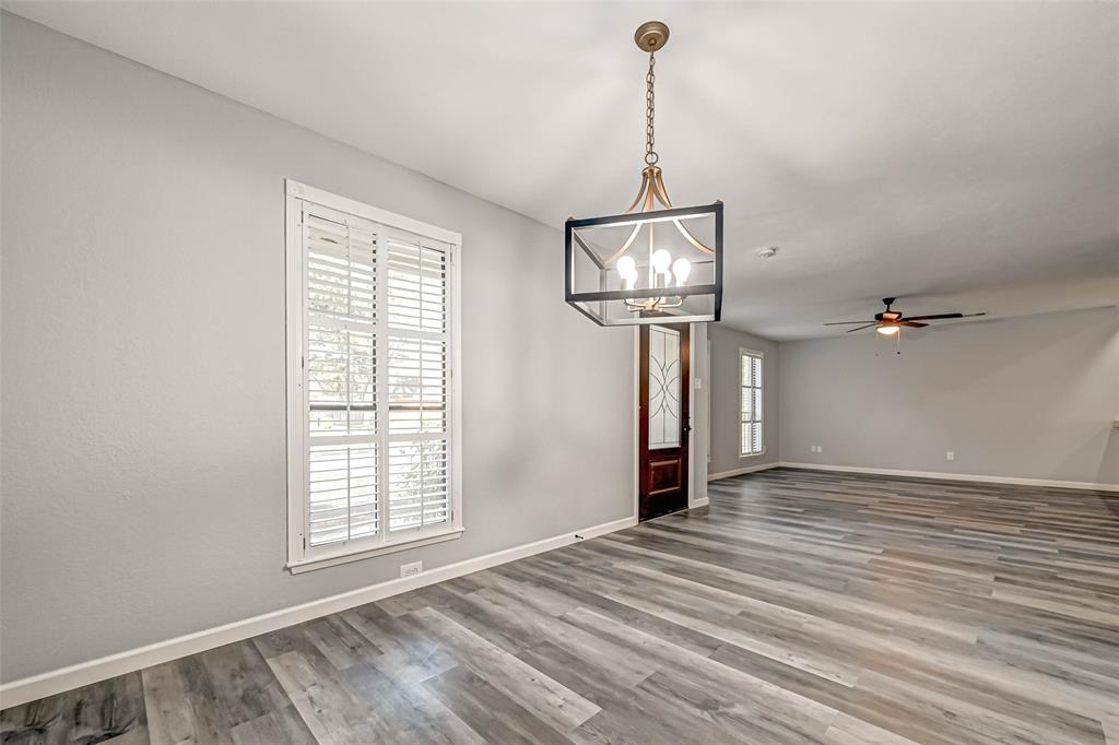 3022 Falling Brook Drive, Kingwood, Texas image 16