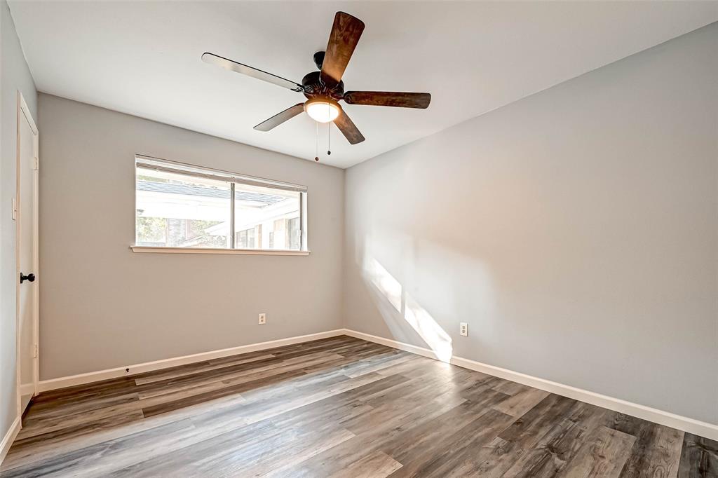 3022 Falling Brook Drive, Kingwood, Texas image 35