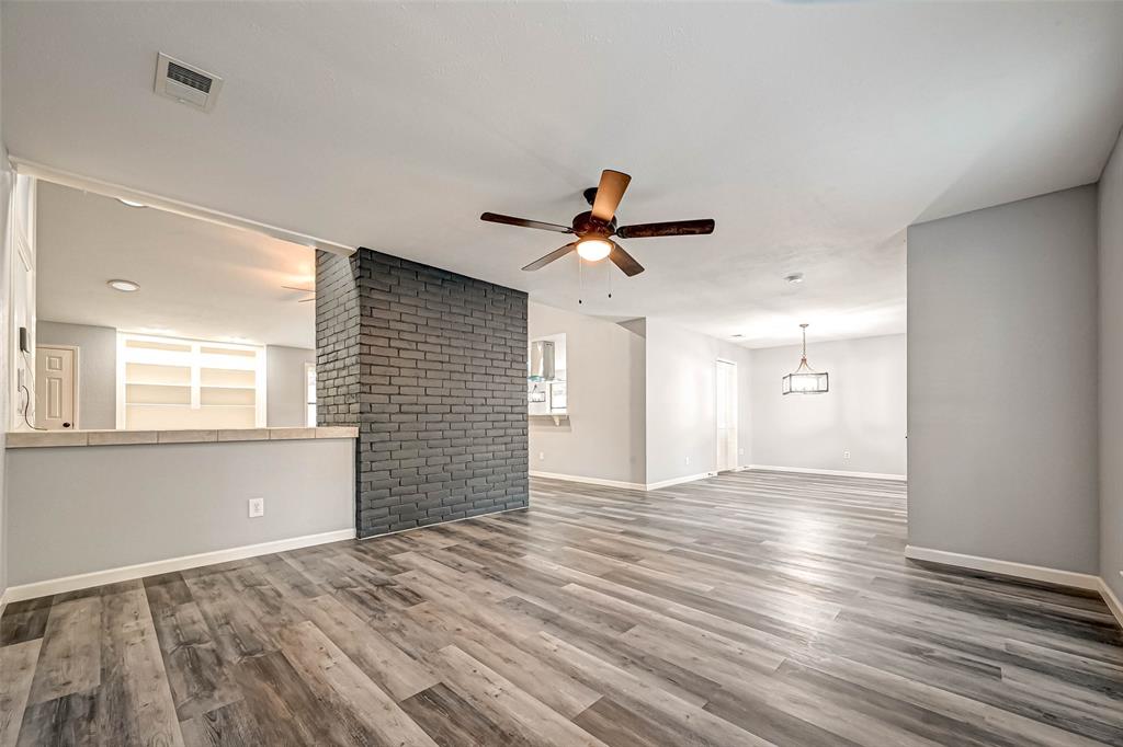 3022 Falling Brook Drive, Kingwood, Texas image 18
