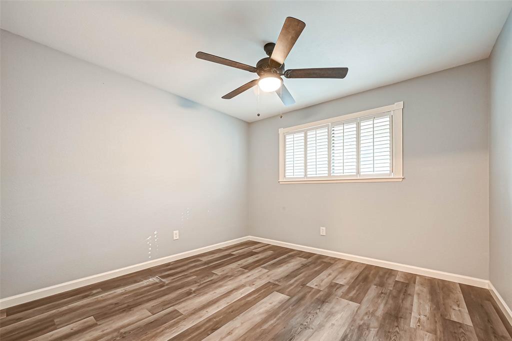 3022 Falling Brook Drive, Kingwood, Texas image 33