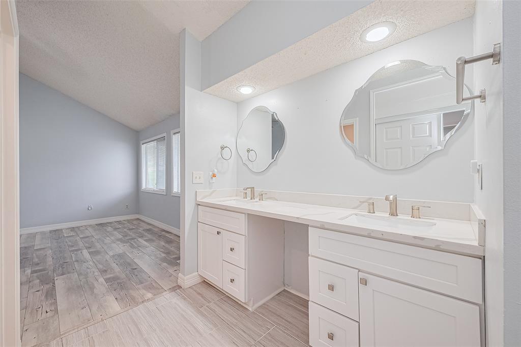 2115 Streamcrest Lane, Sugar Land, Texas image 38