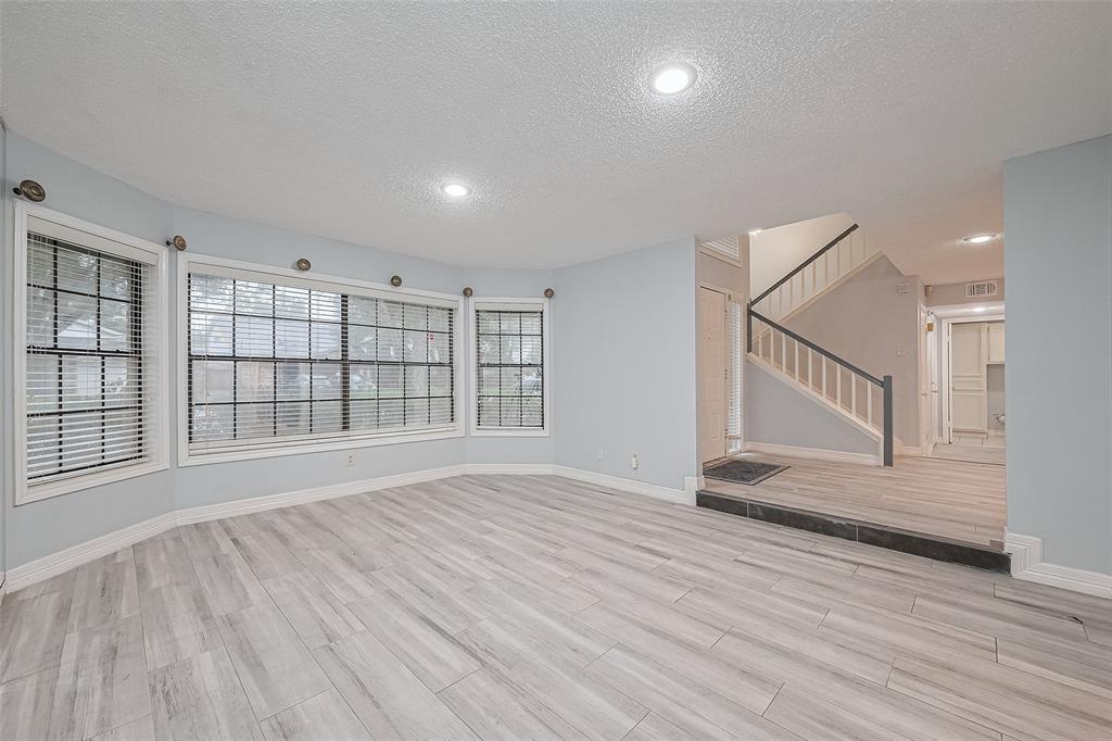 2115 Streamcrest Lane, Sugar Land, Texas image 9