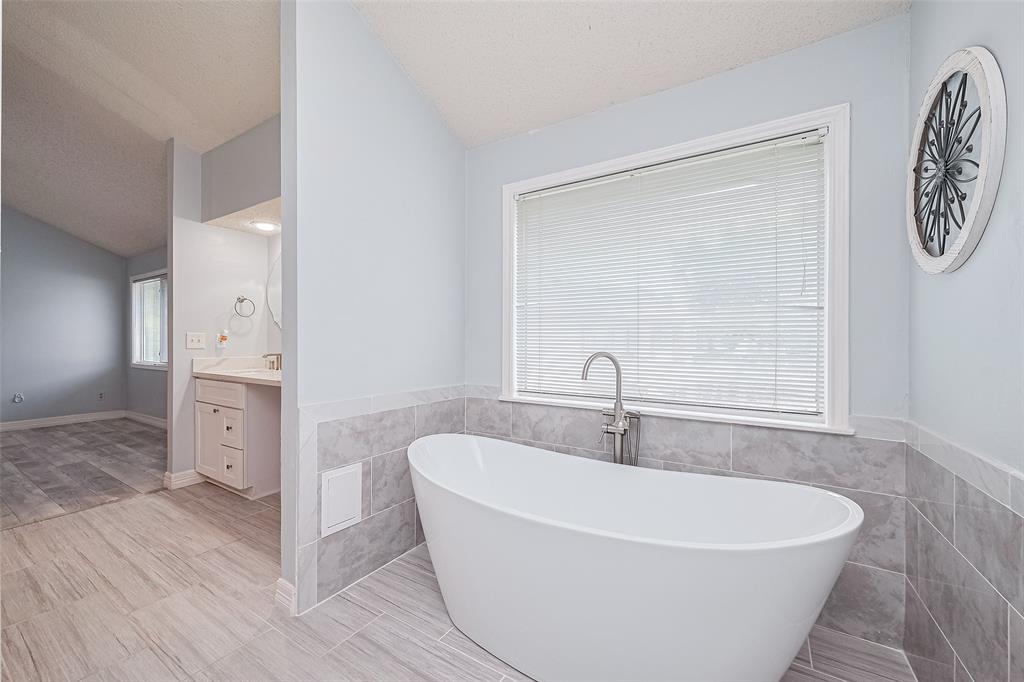2115 Streamcrest Lane, Sugar Land, Texas image 36