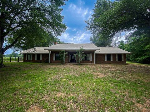 Photo of 410 Lcr 890, Jewett, TX 75846 (MLS # 90269673) Photo of 410 Lcr 890, Jewett, TX 75846 (MLS # 90269673)