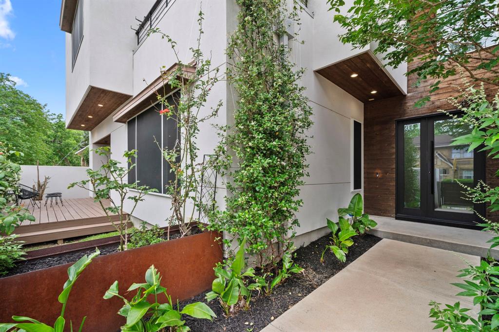 4712 La Branch Street, Houston, Texas image 3