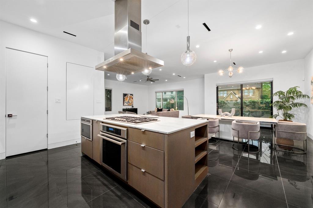 4712 La Branch Street, Houston, Texas image 12