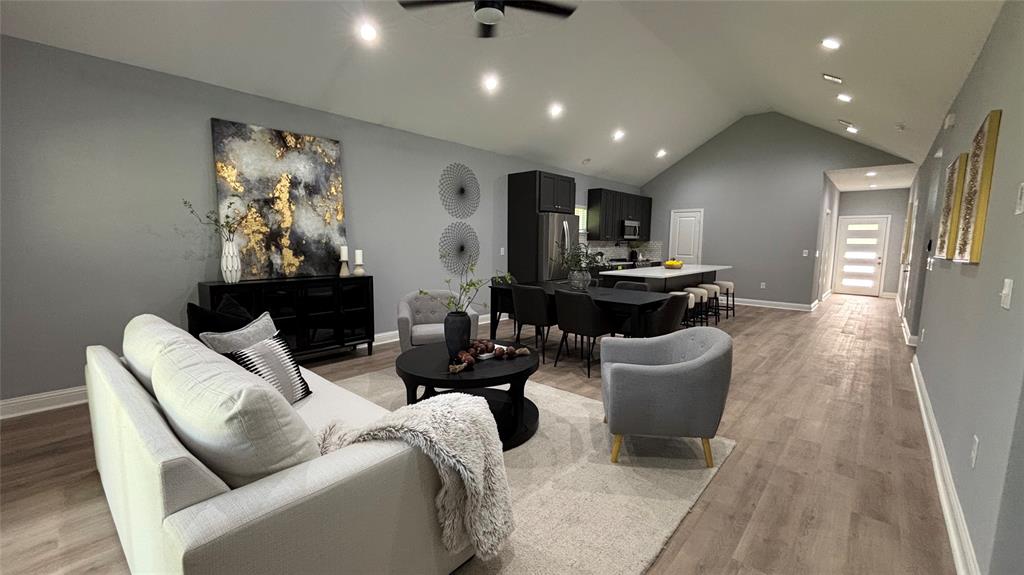 15016 Indian Hill Trail
