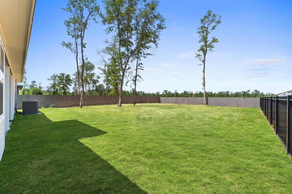 1109 Peter Pine Street, Huffman, Texas image 32