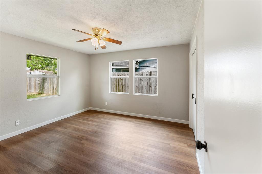 2910 Robinson Boulevard, Texas City, Texas image 9