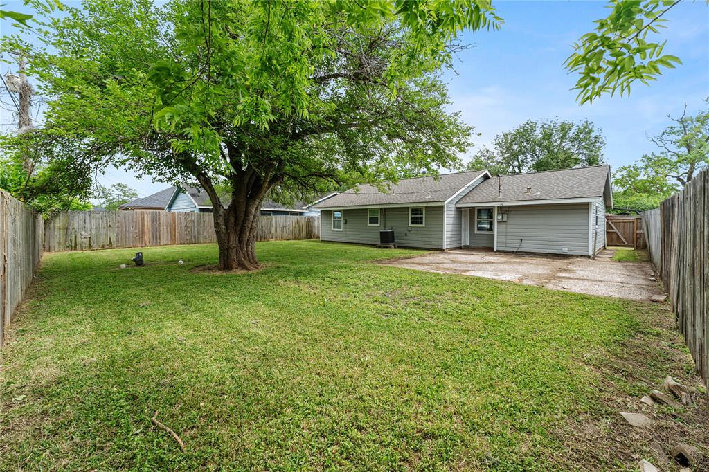 2910 Robinson Boulevard, Texas City, Texas image 19
