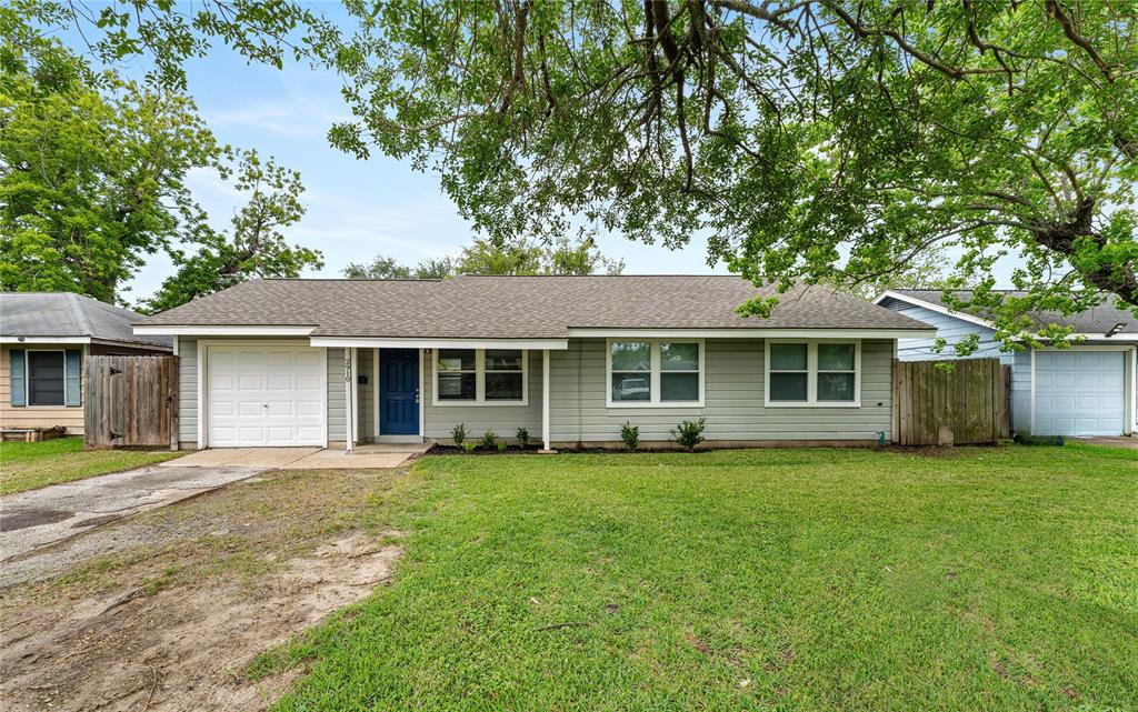 2910 Robinson Boulevard, Texas City, Texas image 1