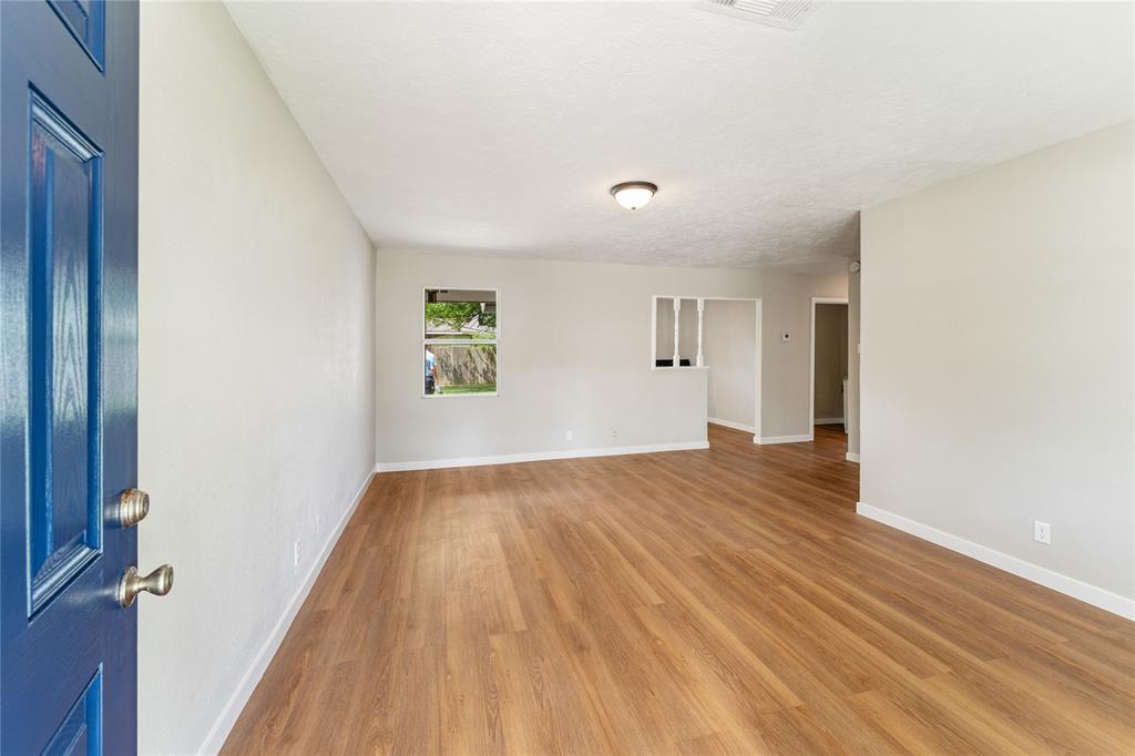 2910 Robinson Boulevard, Texas City, Texas image 4