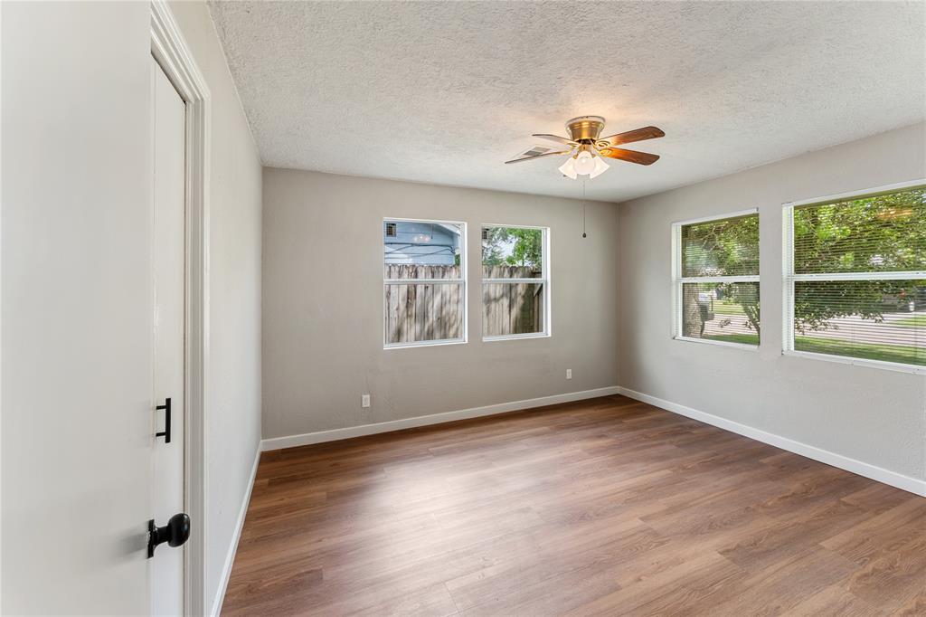 2910 Robinson Boulevard, Texas City, Texas image 11