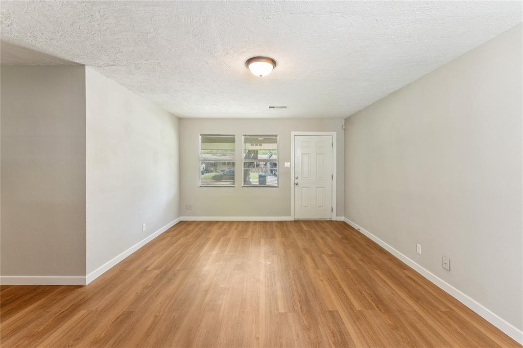 2910 Robinson Boulevard, Texas City, Texas image 6
