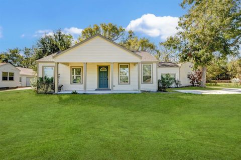 A home in La Marque