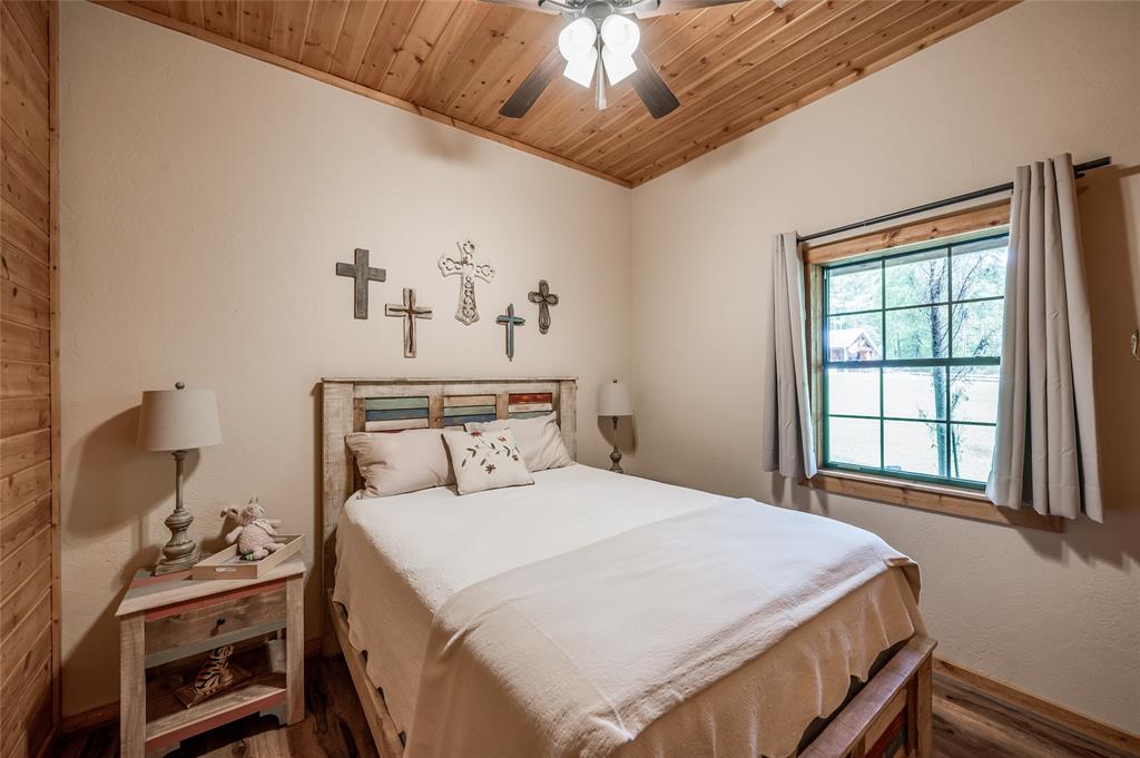 15062 & 15068 Lake Paula Dr, Willis, Texas image 33