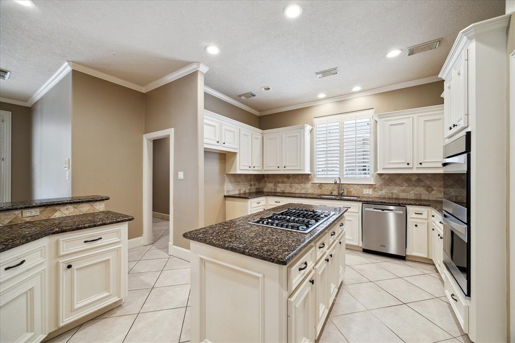 1615 Lake Wilderness Lane, Kingwood, Texas image 19