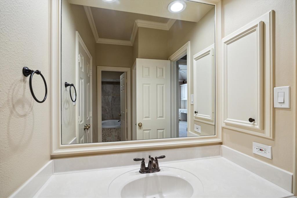 1615 Lake Wilderness Lane, Kingwood, Texas image 38