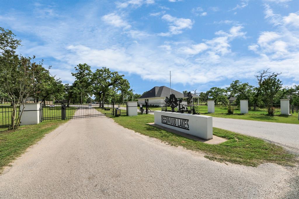 26431 Pin Oak Drive, Hempstead, Texas image 5