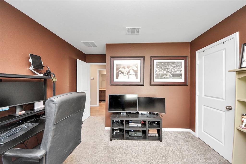 26431 Pin Oak Drive, Hempstead, Texas image 33