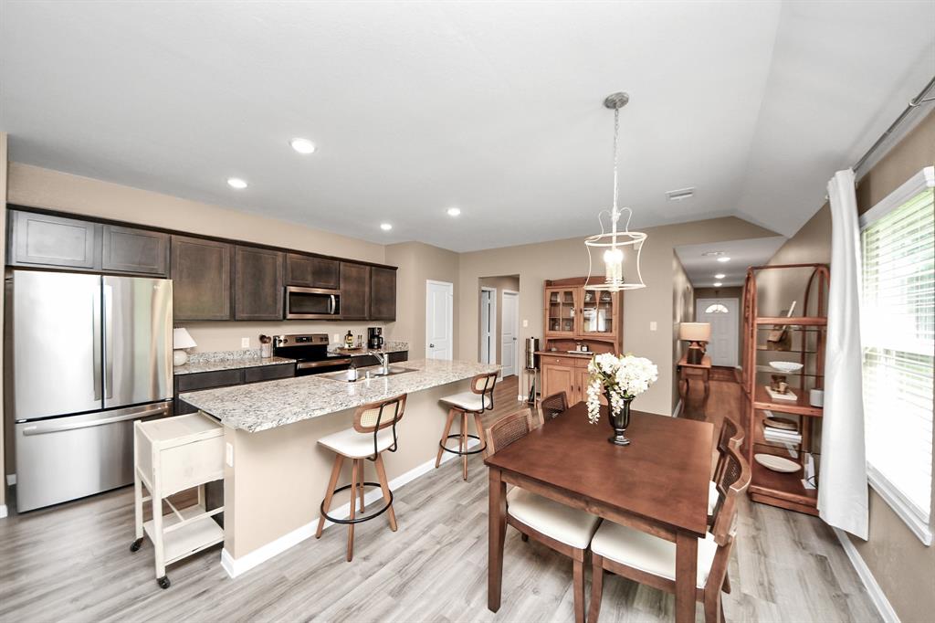 26431 Pin Oak Drive, Hempstead, Texas image 13