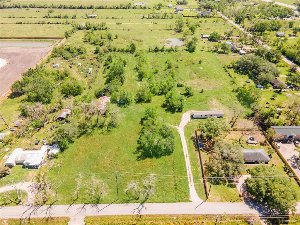 238 East Phillips Road Rd, Angleton, Texas image 7