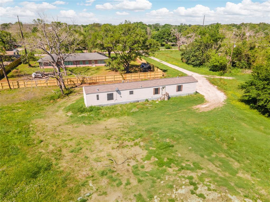 238 East Phillips Road Rd, Angleton, Texas image 2