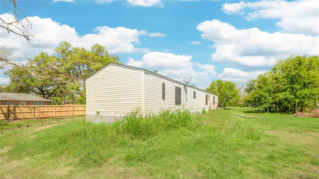 238 East Phillips Road Rd, Angleton, Texas image 25
