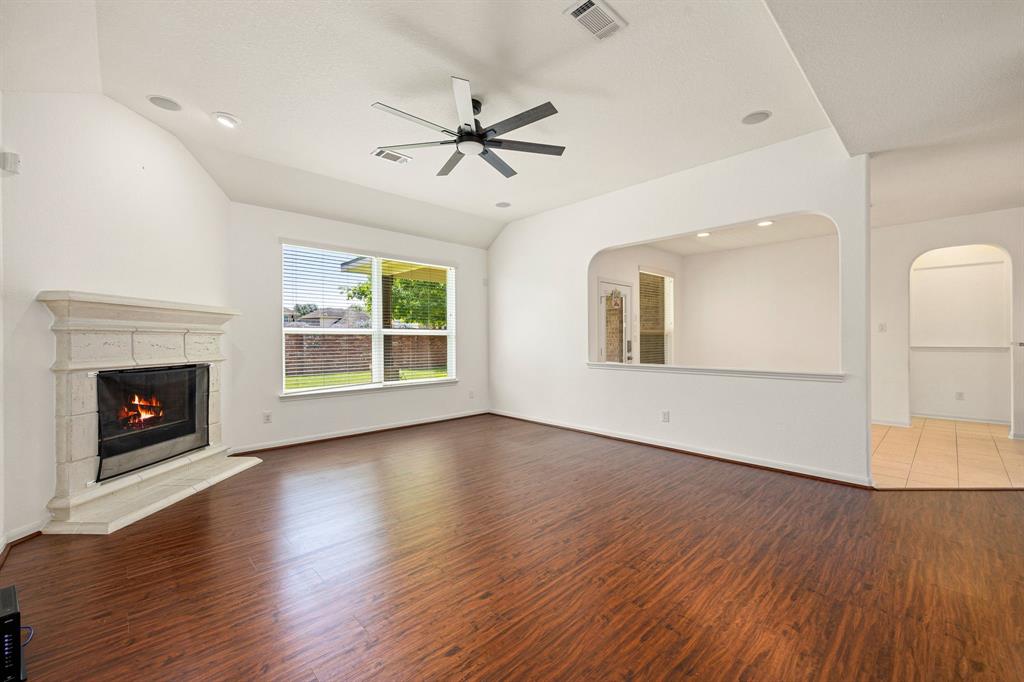 6230 Ledger Lane, Missouri City, Texas image 7