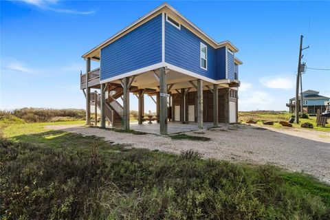 A home in Crystal Beach