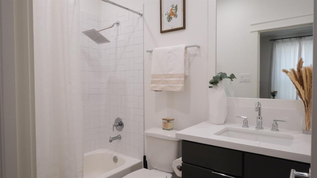 1127 W 17th Street #A, Houston, Texas image 7