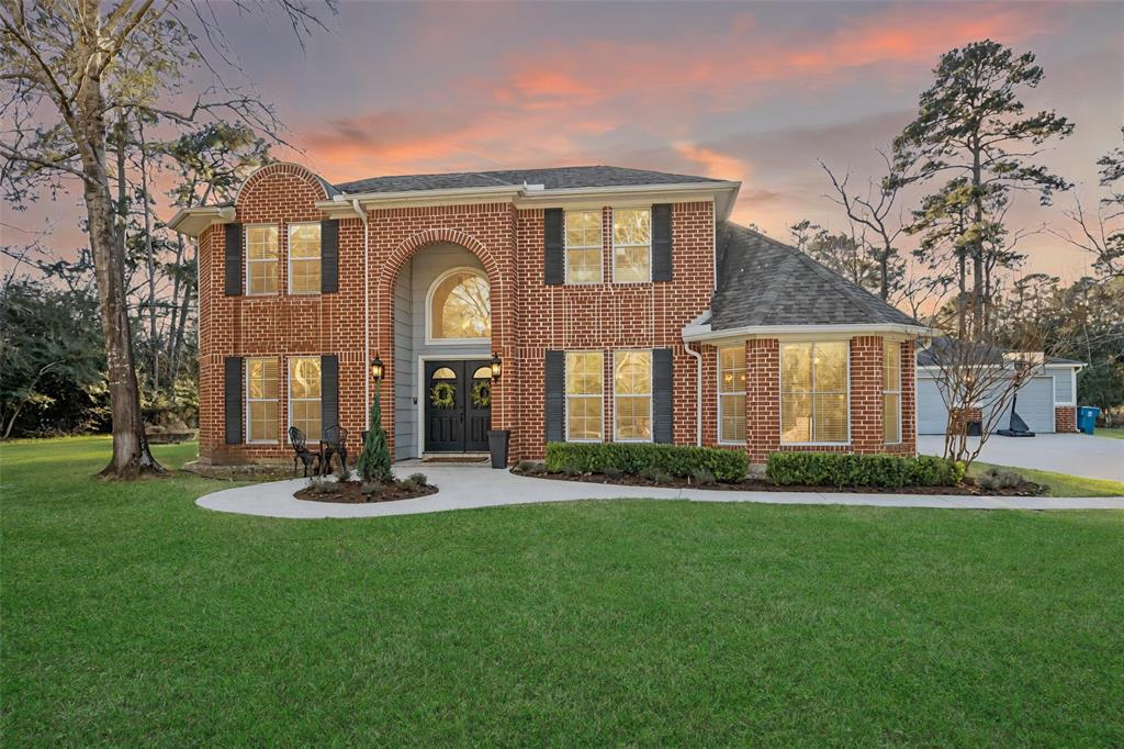 33 Lake Forest Drive
