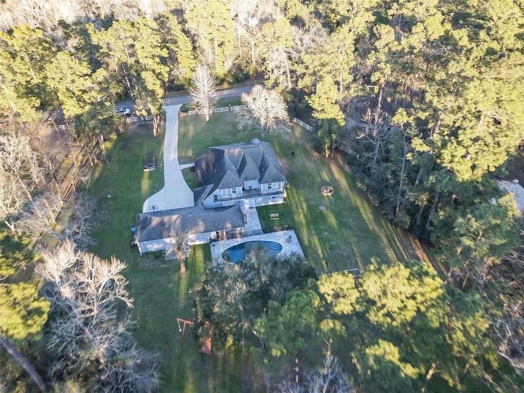 33 Lake Forest Drive