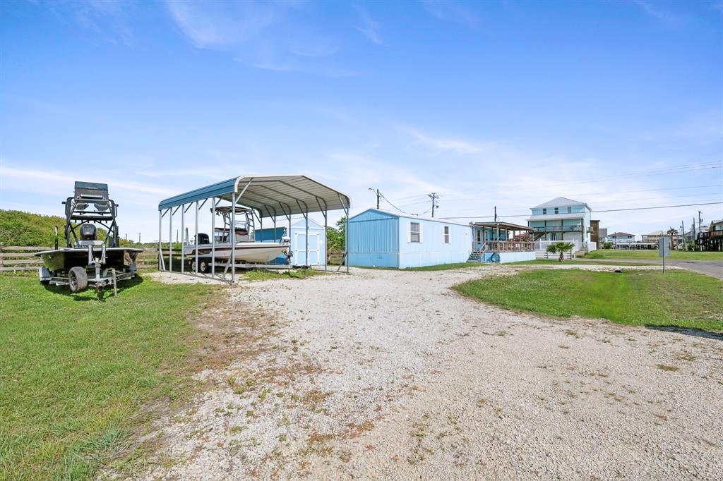 309 S 10th Street, Port O Connor, Texas image 3
