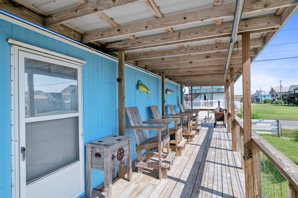 309 S 10th Street, Port O Connor, Texas image 5