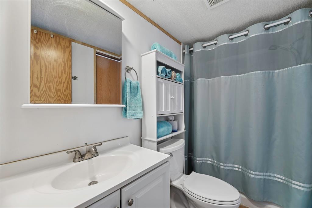 309 S 10th Street, Port O Connor, Texas image 17