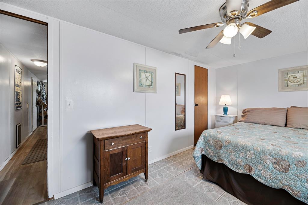 309 S 10th Street, Port O Connor, Texas image 27