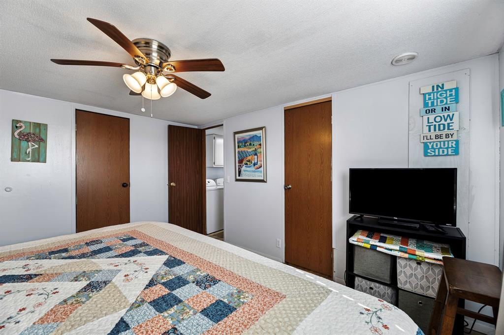 309 S 10th Street, Port O Connor, Texas image 21