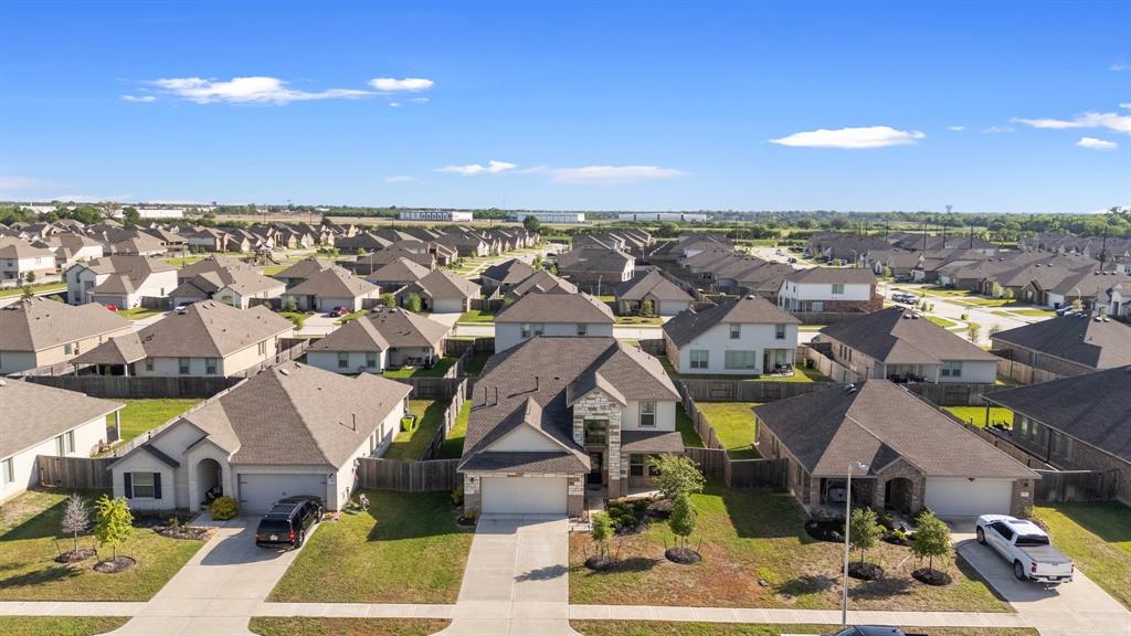 5319 Winding Stream Drive, Rosenberg, Texas image 5
