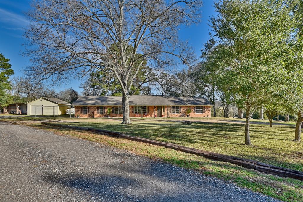 3250 Spanish Oaks Drive, Brenham, Texas image 9