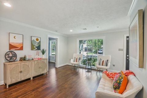 Single Family Residence in Bellaire TX 4405 Phil Street 17.jpg