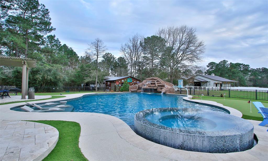 522 Whispering Meadow, Magnolia, Texas image 32