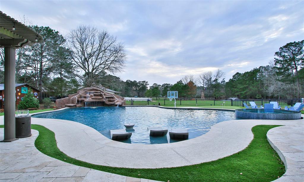 522 Whispering Meadow, Magnolia, Texas image 31