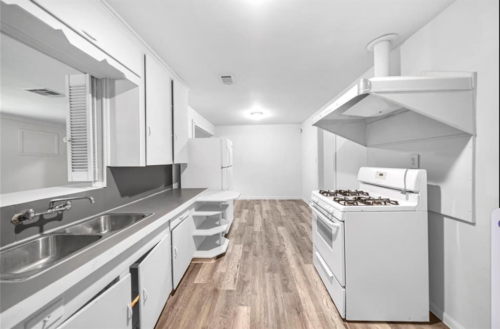 Houston, Texas 77026, United States, 2 Bedrooms Bedrooms, ,2 BathroomsBathrooms,Residential,Active,162382