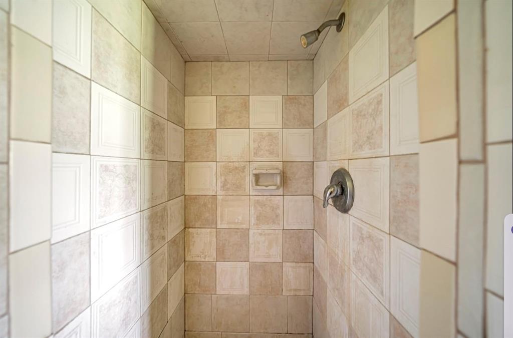 Houston, Texas 77026, United States, 2 Bedrooms Bedrooms, ,2 BathroomsBathrooms,Residential,Active,162382