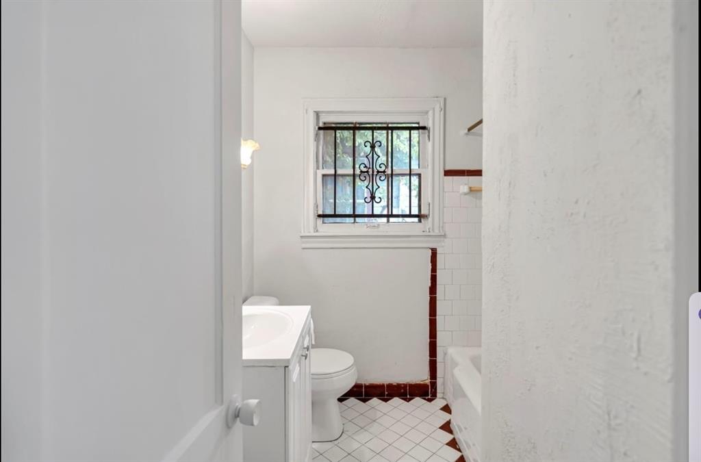 Houston, Texas 77026, United States, 2 Bedrooms Bedrooms, ,2 BathroomsBathrooms,Residential,Active,162382