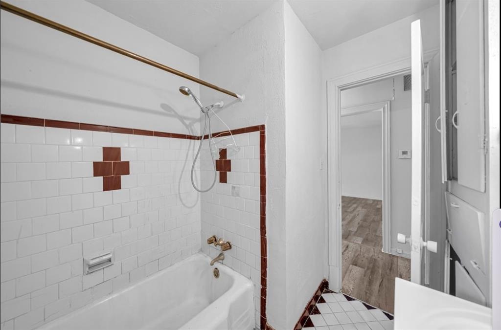 Houston, Texas 77026, United States, 2 Bedrooms Bedrooms, ,2 BathroomsBathrooms,Residential,Active,162382