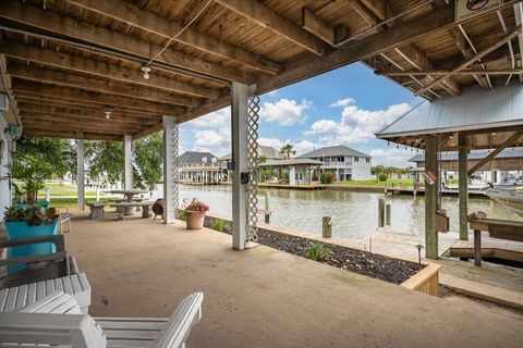 A home in Crystal Beach